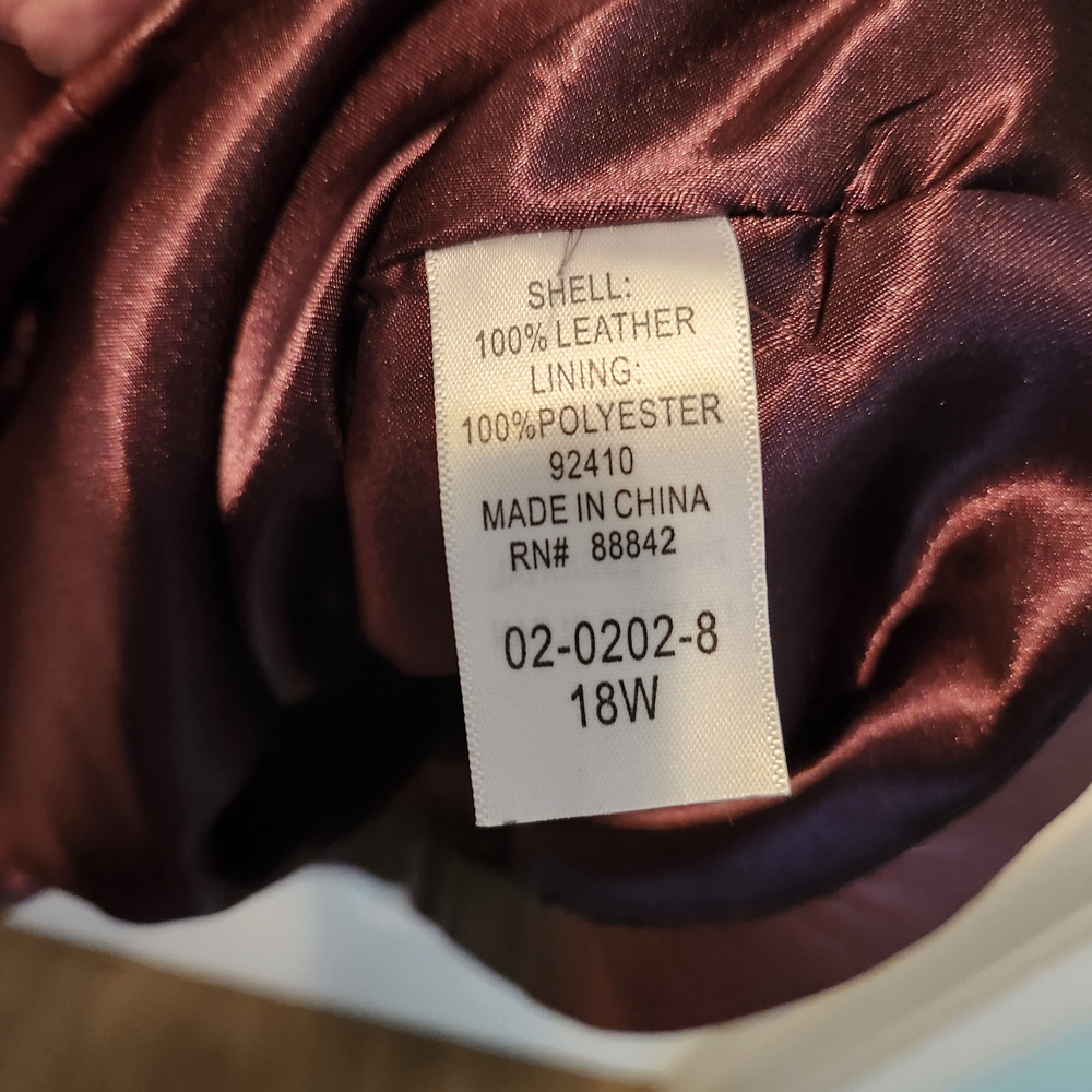 Burgundy Leather Jacket Sz 18 - Picture 4 of 4